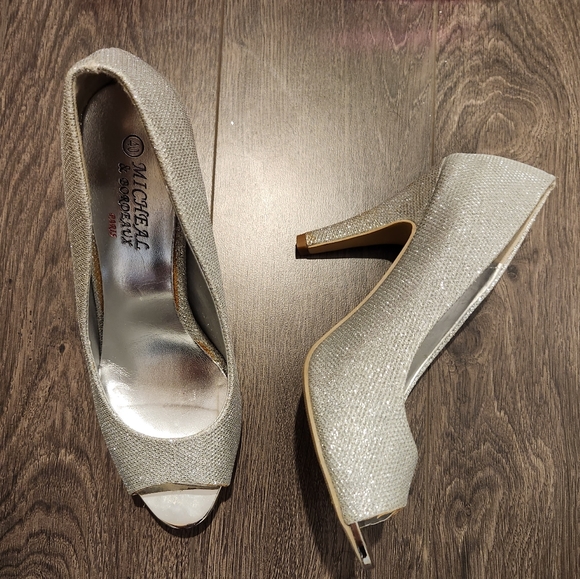 Michael & Bordeaux Paris Silver Open Toe Heels - Picture 5 of 6